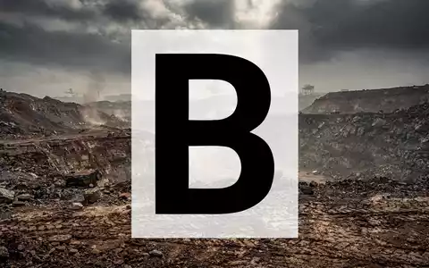 Eine desolate, felsige Landschaft unter einem stürmischen Himmel, die Verlust und eine ungewisse Zukunft im Bergbausektor darstellt. - Foto: über boerse-global.de