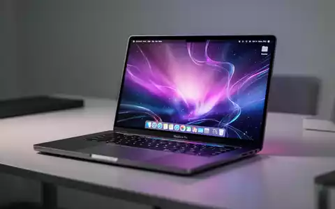 Nahaufnahme eines eleganten, modernen MacBook Pro mit lebendigem Touchscreen und futuristischem Betriebssystem. - Foto: über boerse-global.de