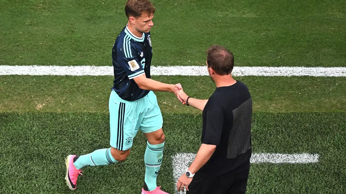 Kimmich und Nagelsmann wissen nun den Gegner. - Bild: Tom Weller/dpa
