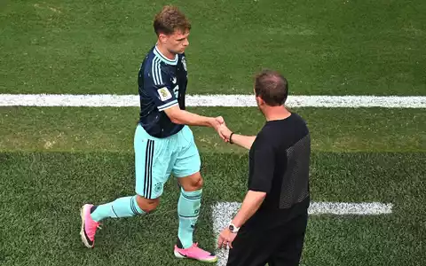Kimmich und Nagelsmann wissen nun den Gegner. - Foto: Tom Weller/dpa