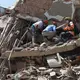 Bergungsteams haben Überlebende aus den Trümmern befreien können. - Bild: Javier Campos/