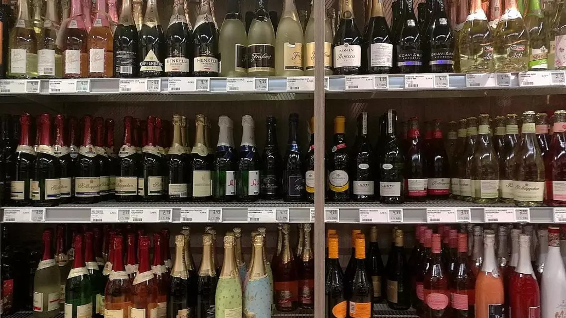 Klingbeil plant Erhöhung der Alkoholsteuer um 20 Prozent