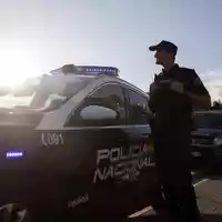 Ein Deutscher, der seine sechsjährige Tochter auf Mallorca entführt hatte, ist nach Angaben der spanischen Polizei im Kosovo festgenommen worden. (Symbolbild) - Foto: Clara Margais/dpa