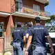 Nach dem Mord an einem Ehepaar und ihrer kleinen Tochter in Rom fahndet die italienische Polizei nach einem Verdächtigen, bei dem es sich um einen Bekannten der Familie handeln soll. - Bild: Valentina Stefanelli/LaPresse via ZUMA Press/dpa