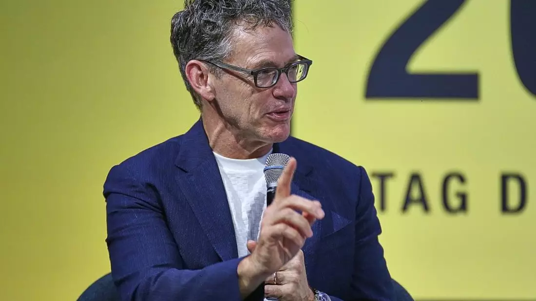 Bayer-CEO Anderson mischt sich in Streit um Leverkusener Nachwuchs-Camp ein