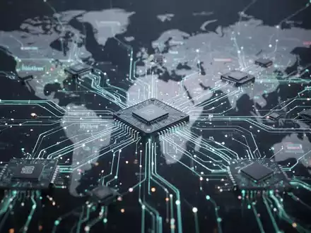Ein stilisiertes Netzwerk aus leuchtenden Mikrochips und Datenströmen, das globale KI-Lieferketten darstellt, mit einer Weltkarte im Hintergrund. - Foto: über boerse-global.de