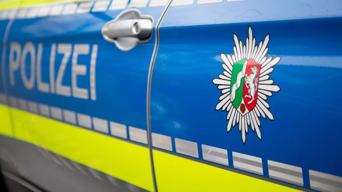 Die Polizei bittet Zeugen, sich zu melden. (Symbolbild) - Bild: Friso Gentsch/dpa