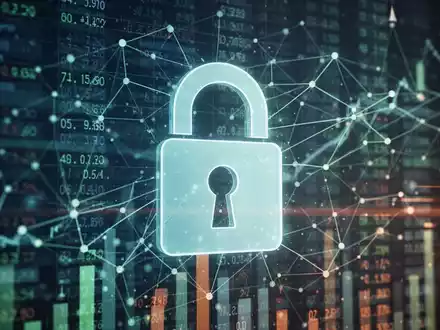Digitales Vorhängeschloss-Symbol über fließenden Daten, symbolisiert Sicherheit und Schutz vor digitalem Finanzbetrug. - Foto: über boerse-global.de