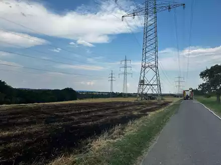 FW Hennef: Großer Flächenbrand in Lescheid - Foto: presseportal.de
