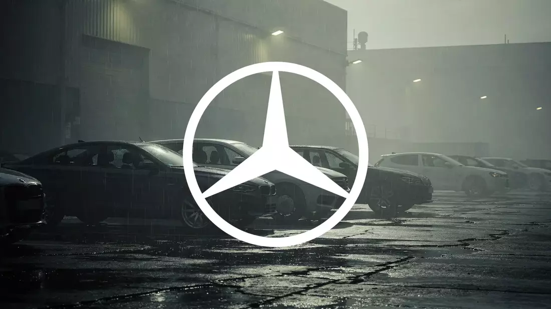 Mercedes-Benz Aktie: Sparprogramm drückt Kurs nahe Jahrestief