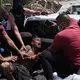 Drei Tage nach den Erdbeben wurde dieser Mann aus den Trümmern gerettet.  - Bild: Fernando Vergara/AP/dpa