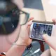 Bei Kurzsichtigkeit, auch Myopie genannt, werden entfernte Objekte unscharf wahrgenommen. - Bild: Sebastian Kahnert/zb/dpa