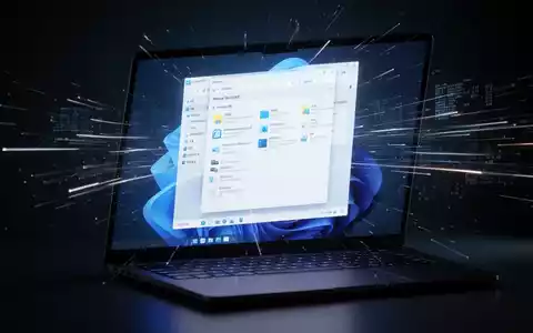 Leuchtendes Windows-11-Explorer-Fenster auf Laptop-Bildschirm mit leichten Lichtspuren für Geschwindigkeit und Effizienz. - Foto: über boerse-global.de