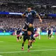 Lautaro Martínez  bejubelt seinen Treffer zum 2:0. - Bild: Julio Cortez/AP/dpa