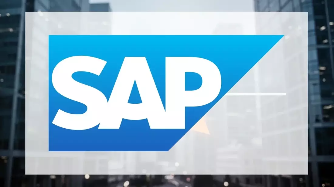 SAP Stock Near 52-Week Low: Cloud Growth vs. Legal & Market Headwinds