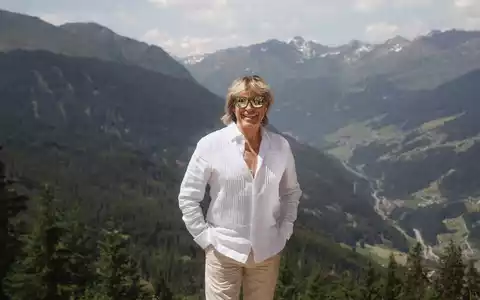 Sommer Opening mit „Herz & Gfühl“: Bärige Stimmung mit Schlagerstar Hansi Hinterseer in See im Paznaun - Foto: presseportal.de