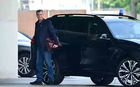 CSU-Chef Söder fuhr am Kanzleramt vor. - Foto: Fabian Sommer/dpa