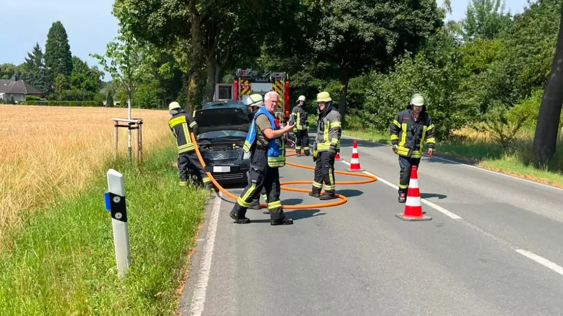 FW-Schermbeck: Sturmschaden und PKW Brand - Bild: presseportal.de