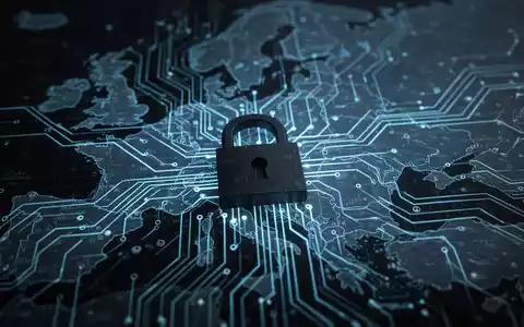 Stilisierte Leiterplatte mit blauen Leuchtlinien, überlagert von einer abstrakten Karte Osteuropas und einem digitalen Schlosssymbol. - Foto: über boerse-global.de