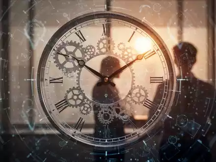 Eine stilisierte Uhr mit Zahnrädern und digitalen Überlagerungen, die Zeitmanagement und biologische Rhythmen symbolisiert. - Foto: über boerse-global.de