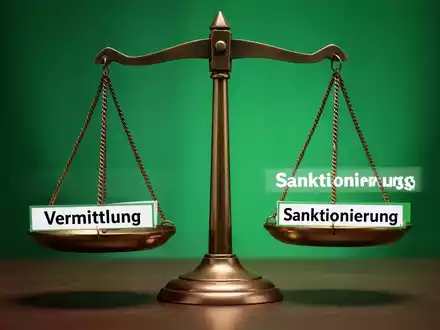 Eine Waage mit zwei Schalen, eine für 'Vermittlung' und eine für 'Sanktionierung', symbolisiert getrennte Prozesse in der Konfliktlösung. - Foto: über boerse-global.de