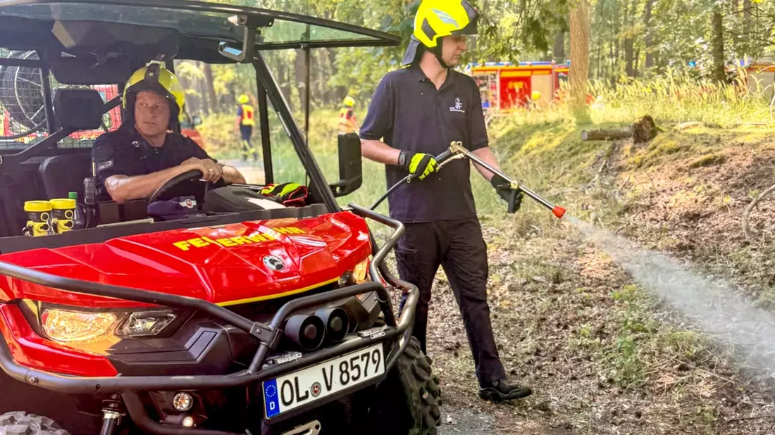 FW-OLL: ++ Korrekturmeldung, weitere Hilfsorganisation nicht erwähnt ++ Kreisfeuerwehrbereitschaft des Landkreises Oldenburg übt erstmals in neuer Struktur im Landkreis Nienburg mit 172 Einsatzkräften. - Bild: presseportal.de