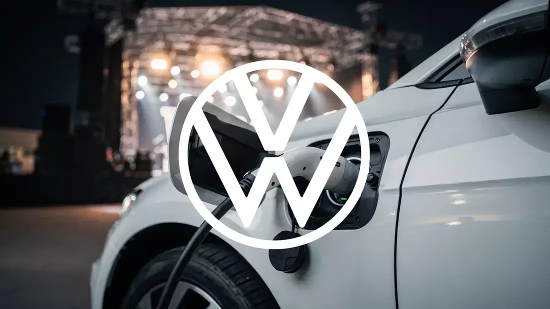 VW Scraps €1.5B Bosch Autonomous Driving Deal, Stock Near 52-Week Low