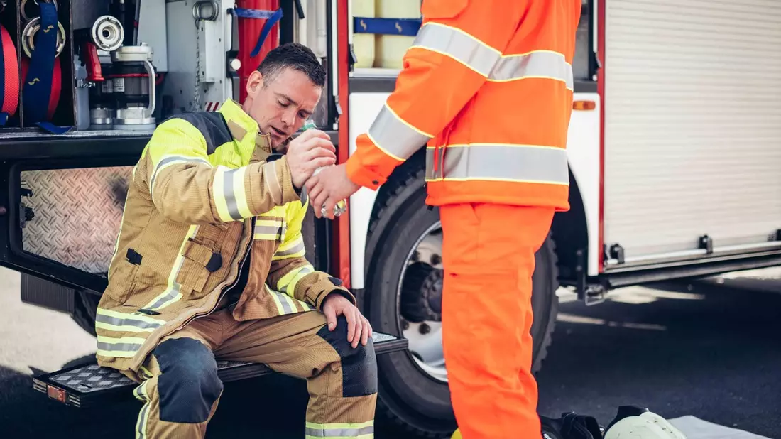 FW Dresden: Anhaltende Hitze sorgt erneut für hohe Belastung von Rettungsdienst, Feuerwehr und Leitstelle - Bild: presseportal.de