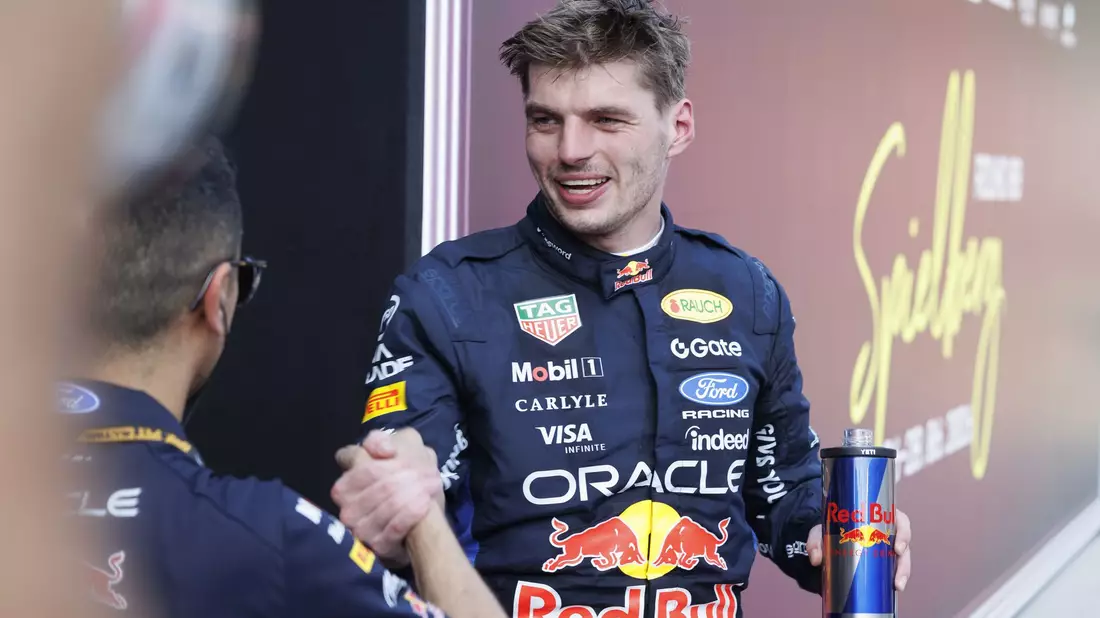 Max Verstappen hat endlich wieder Grund zum Lachen.  - Bild: Erwin Scheriau/APA/dpa