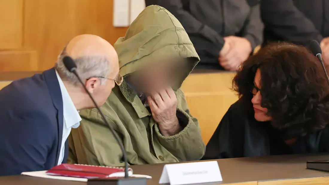 Der Verdächtige konnte erst im vergangenen Jahr gefasst werden. (Archivbild) - Bild: Daniel Löb/dpa