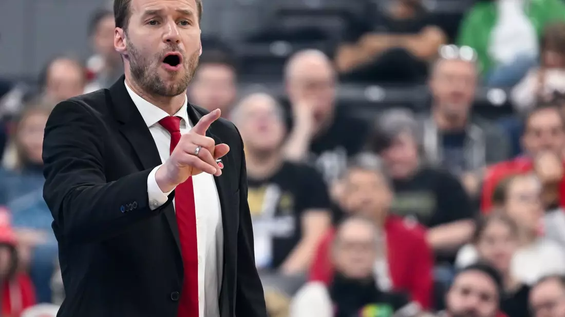 Anton Gavel übernimmt die Münchner Basketballer. (Archivbild) - Bild: Sven Hoppe/dpa