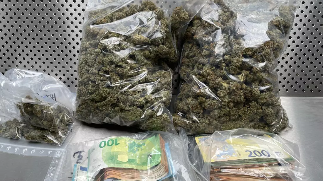 Mittelhessen: GIEßEN: Drogendealer festgenommen - U-Haft - Bild: presseportal.de