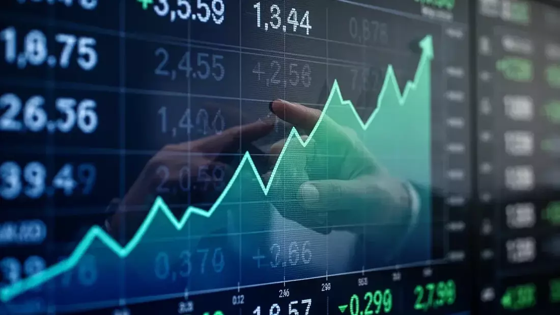 Global Markets Rise on Ceasefire But Tech Concentration Worries Persist