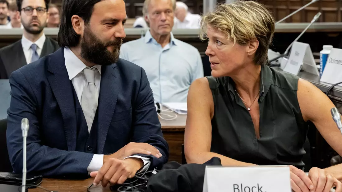 Die Angeklagte Christina Block und ihr Anwalt Ingo Bott am 60. Prozesstag. - Bild: Markus Scholz/dpa