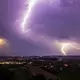 Auf die Gluthitze folgen Unwetter. - Bild: Philipp von Ditfurth/dpa
