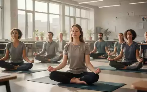 Lehrer praktizieren Yoga oder Achtsamkeitsübungen in einem modernen Klassenzimmer, umgeben von einer ruhigen Atmosphäre. - Foto: über boerse-global.de