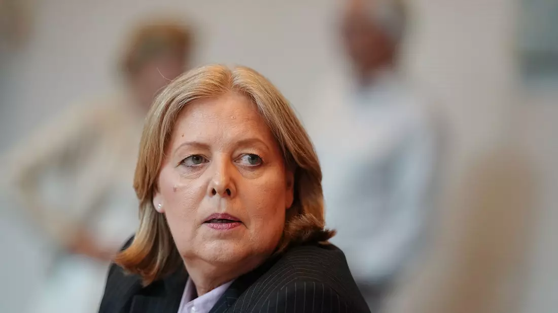 Sozialministerin Bärbel Bas (SPD) ist für die Reform zuständig. (Archivbild) - Bild: Kay Nietfeld/dpa