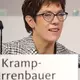 Über Doppelnamen werden in Deutschland häufig Witze gemacht (Archivbild). - Bild: Kay Nietfeld/dpa