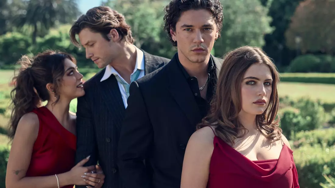 Neue Stars und Seriengesichter dank der Prime-Video-Hitserie «Off Campus»: von links nach rechts sind das Mika Abdalla (als Allie Hayes), Stephen Kalyn (als Dean Di Laurentis), Belmont Cameli (als Garrett Graham) und Ella Bright (als Hannah Wells). - Bild: -/PrimeVideo/dpa