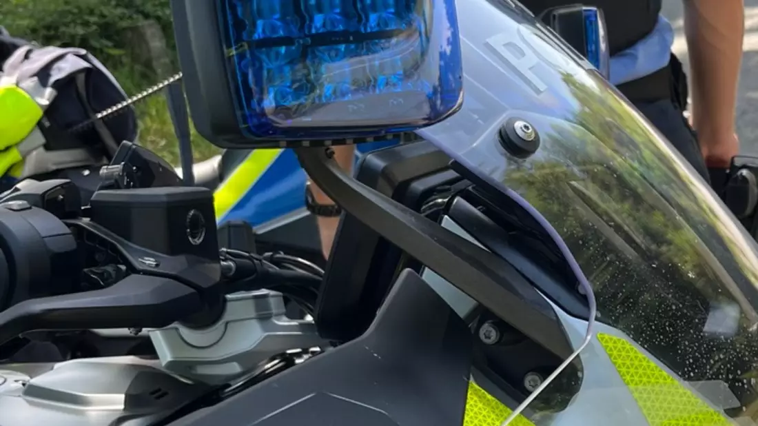 POL-DA: Kreis Bergstraße/Odenwaldkreis: Motorradkontrollen der Polizei/Drei Bikern und einem Autofahrer Weiterfahrt untersagt - Bild: presseportal.de
