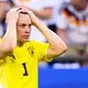 Entsetzt nach dem Aus im Elfmeterschießen: Manuel Neuer.  - Bild: Tom Weller/dpa