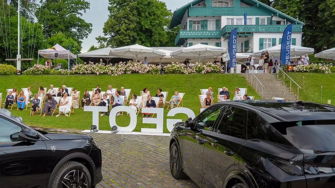 Mit Leidenschaft für Kultur und Kino: PEUGEOT erneut Gastgeber der BVC Casting Night - Bild: presseportal.de