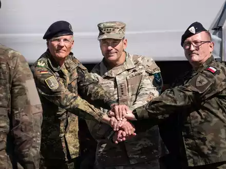 1. Deutsch-Niederländisches Corps übernimmt Verantwortung für die Verteidigung Estlands und Lettlands - Foto: presseportal.de