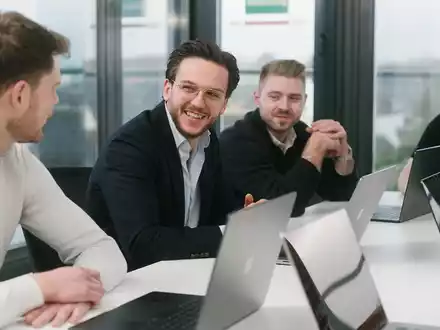 Fachkräftemangel oder schlechte Arbeitsbedingungen? Korthauer GmbH erklärt - Foto: presseportal.de