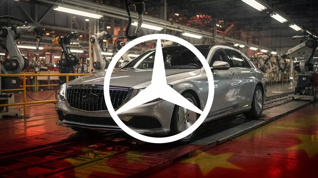 Mercedes-Benz Centenary Cost-Cutting: Stock at 52-Week Low, Revenue Slips