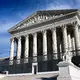 Der Supreme Court hat über das US-Geburtsrecht entschieden. (Archivfoto) - Bild: Julia Demaree Nikhinson/AP/dpa
