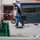 Polizisten und Rettungskräfte rückten zum Ort des Geschehens aus. (Symbolbild) - Bild: Lennart Preiss/dpa