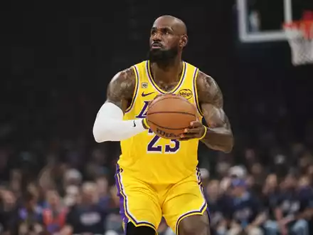 LeBron James' Zeit bei den Lakers scheint vorbei. (Archivbild) - Foto: Nate Billings/AP/dpa