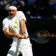 Alexander Zverev hat in der ersten Runde Probleme, setzt sich aber durch. - Bild: Frank Molter/dpa
