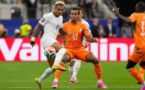 Torschütze Antonio Nusa (l) war einer der auffälligsten Spieler bei Norwegen. - Foto: Tony Gutierrez/AP Photo/dpa